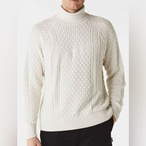 Nike Men’s Life Cable Knit Turtleneck Sweater Light Bone FB7770-072 Size XL NWT